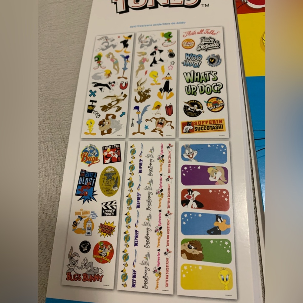 Looney Looney Tunes Craft Stickers - Picture 2 of 10